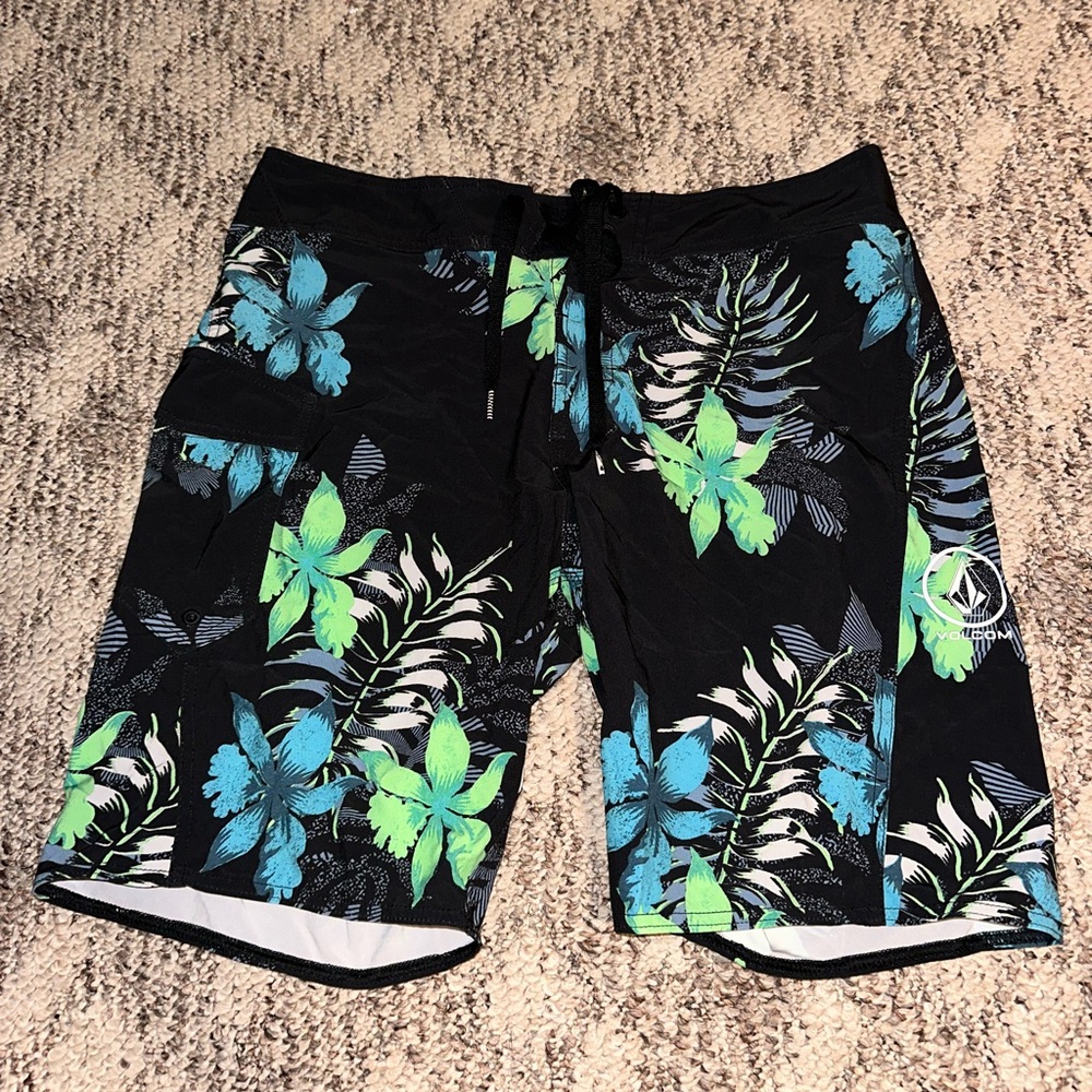 Volcom board short